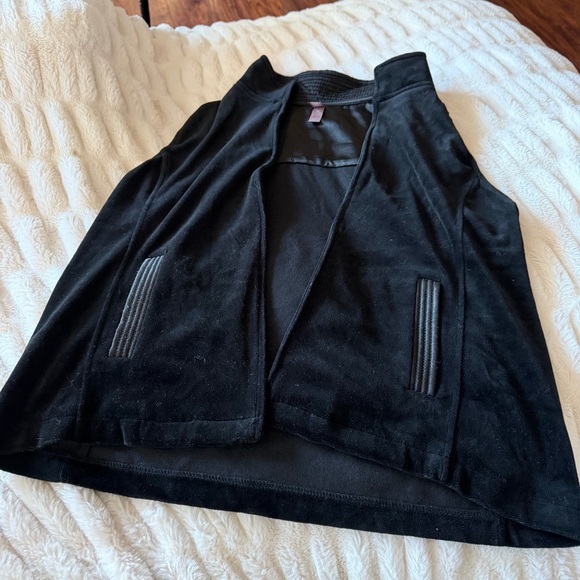 White Stag Black Fleece Vest Size Large Zip Up Front Pockets Sleeveless - Picture 6 of 6